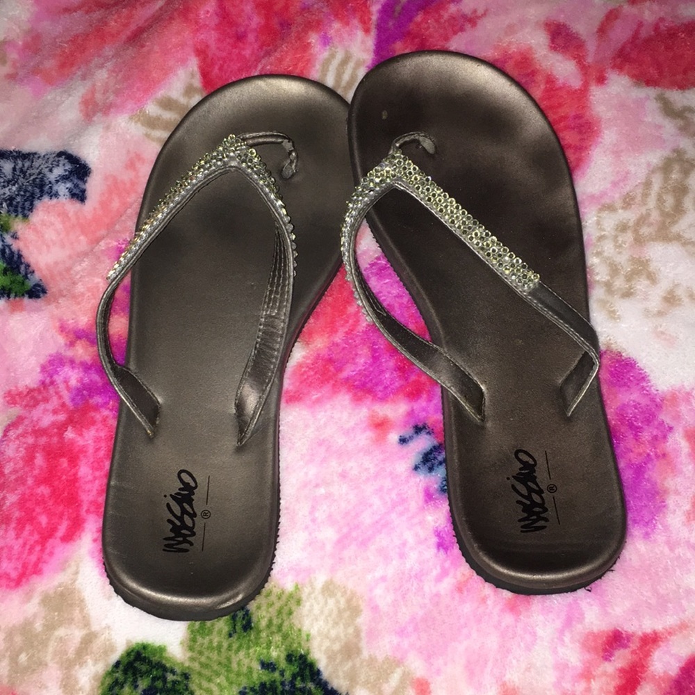 Flip flops